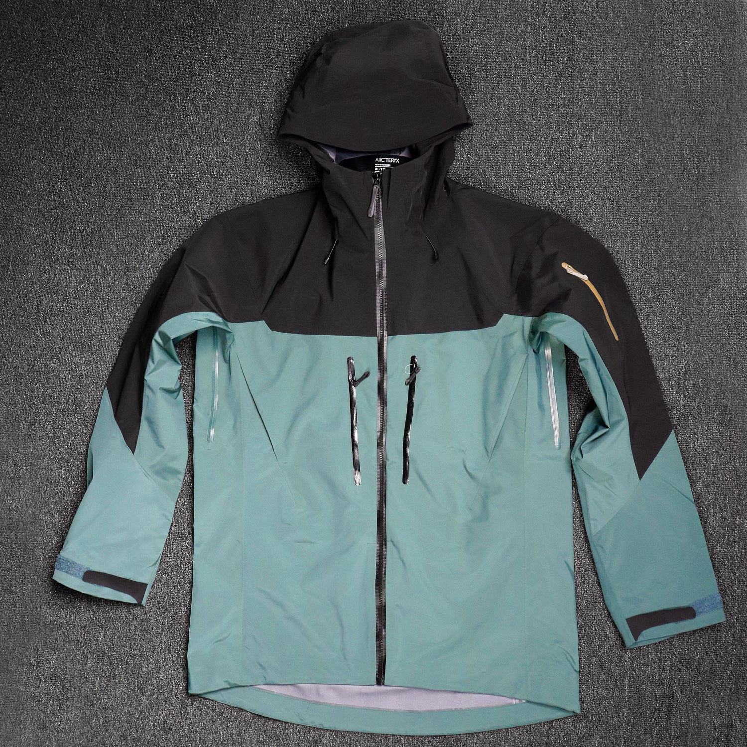 SV Hardshell Jacket